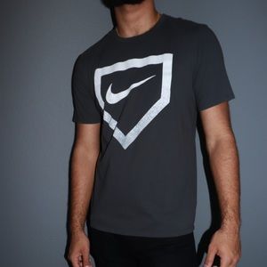 NIKE GREY T shirt